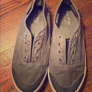 Sperry casual slip one.